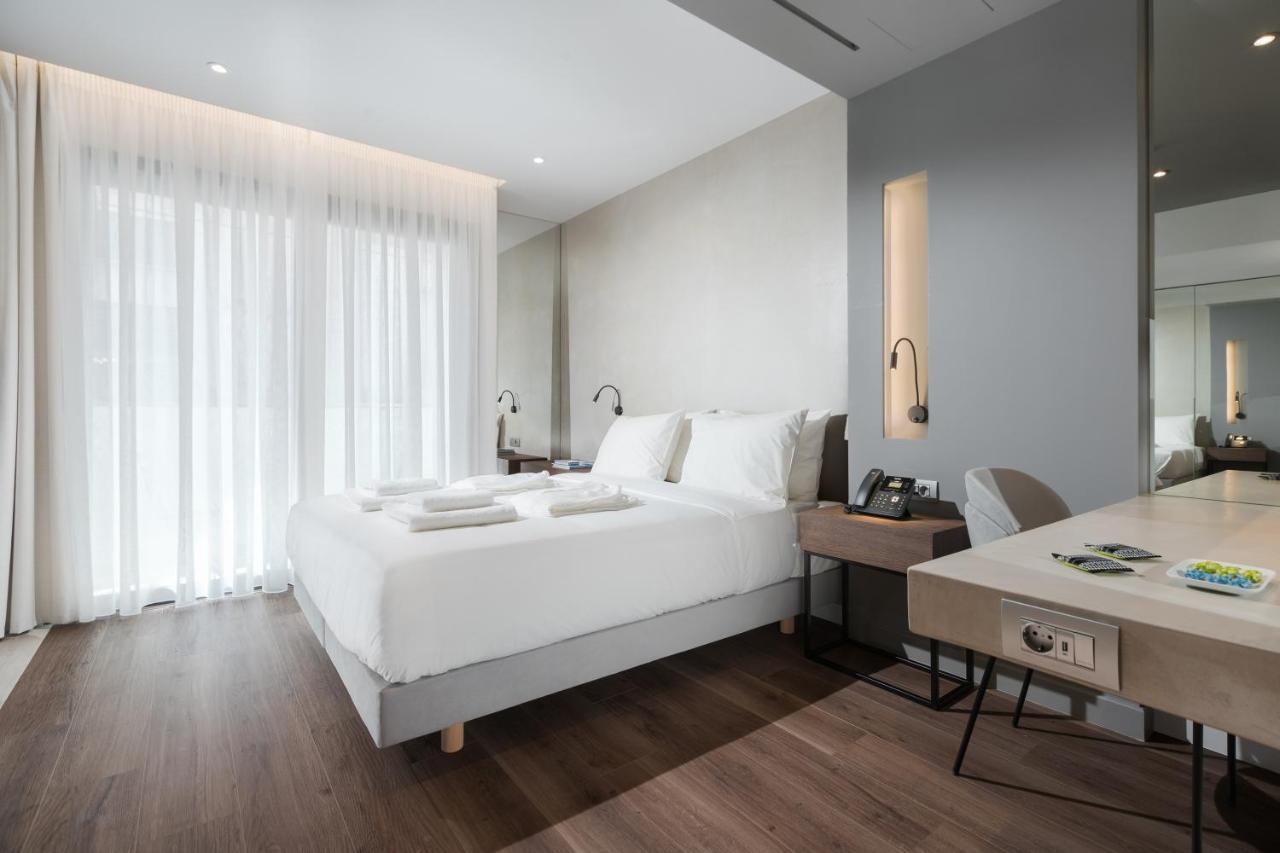 Ivis 4 Boutique Hotel アテネ エクステリア 写真