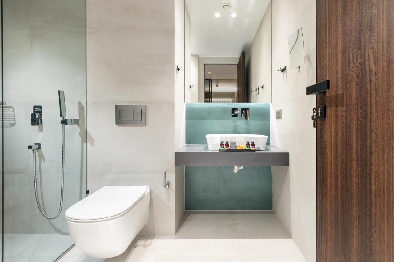 Ivis 4 Boutique Hotel アテネ エクステリア 写真