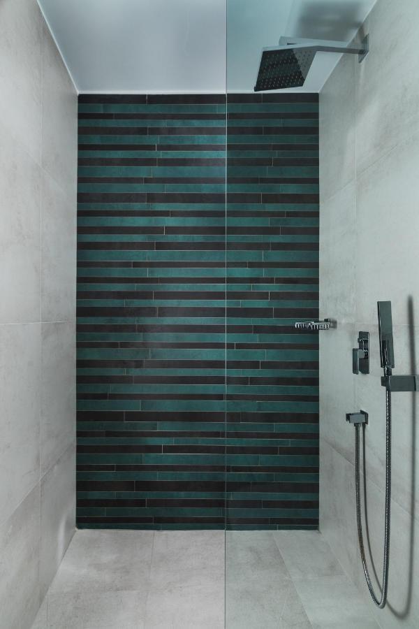 Ivis 4 Boutique Hotel アテネ エクステリア 写真